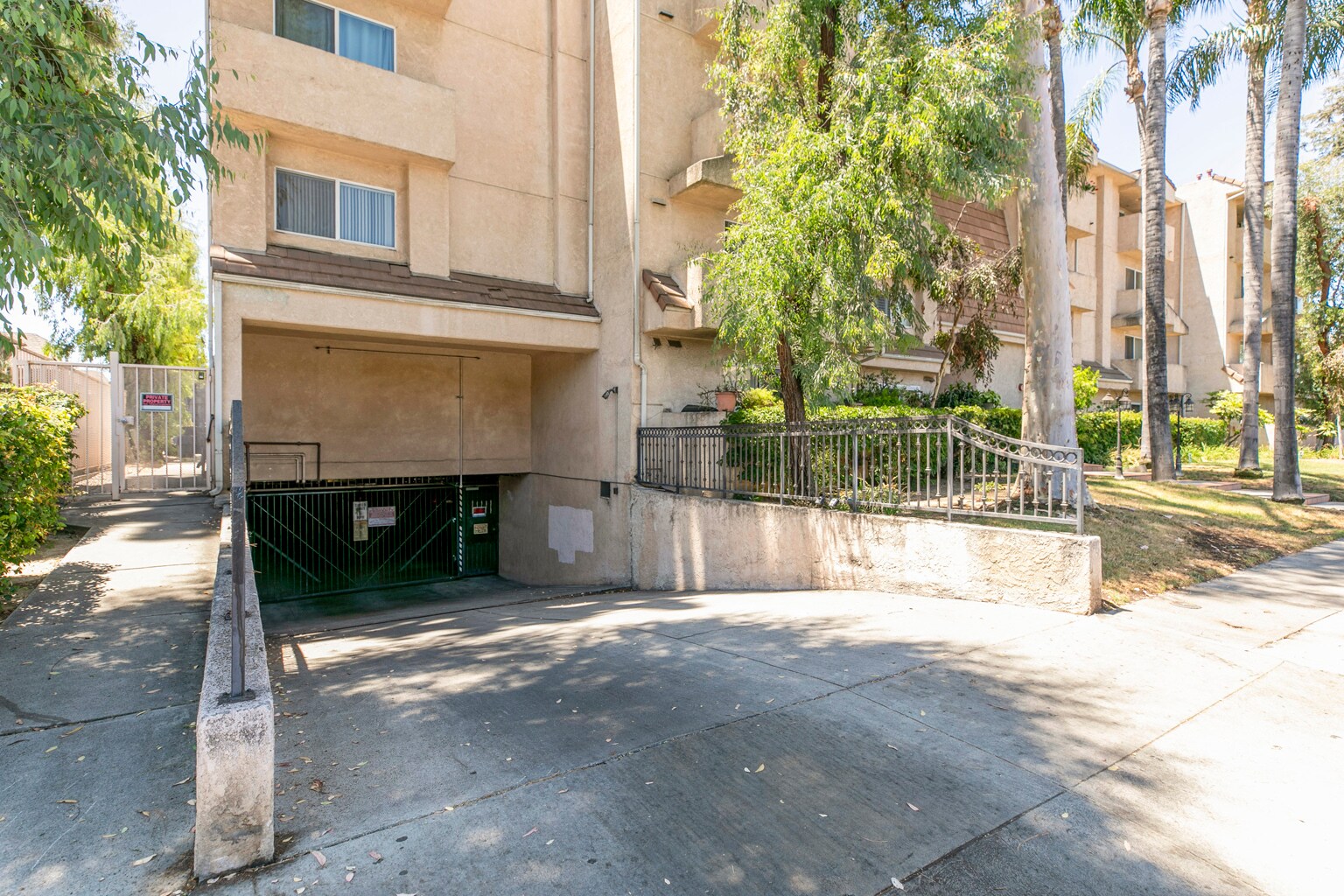 Building Photo - 15114 Sherman Way