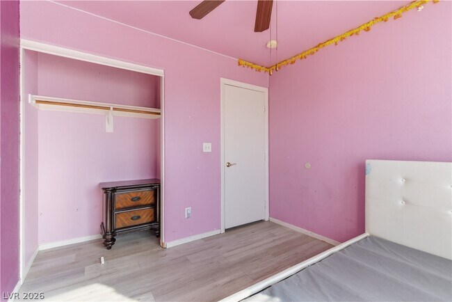 Building Photo - 5362 Walcott Dr