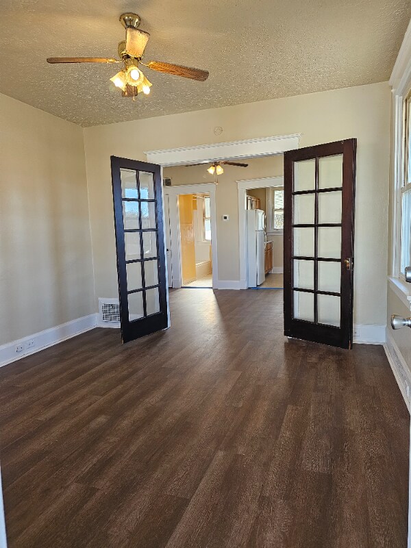 Building Photo - 5257 Rolston Ave