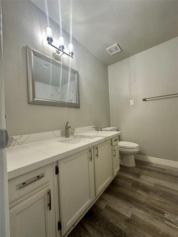 Building Photo - 418 Garland Dr