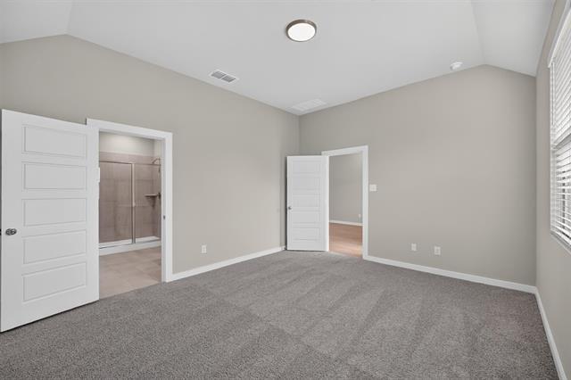 Building Photo - 514 Green Grass Dr