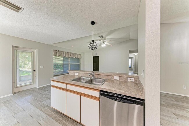 Building Photo - 11855 Dunster Ln