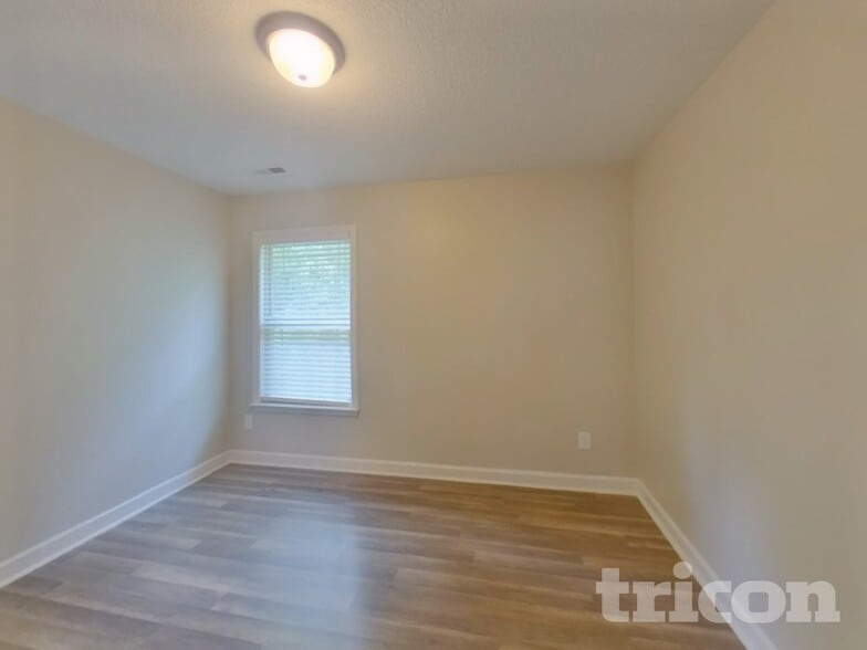 Building Photo - 456 Blairwood Ct