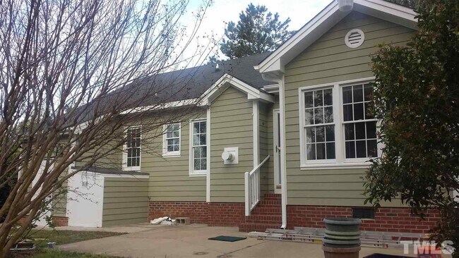 Building Photo - 4336 Rockside Hills Dr