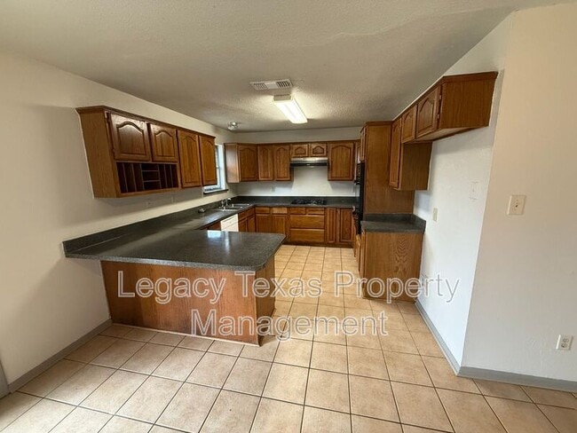 Building Photo - 1607 McAnear St