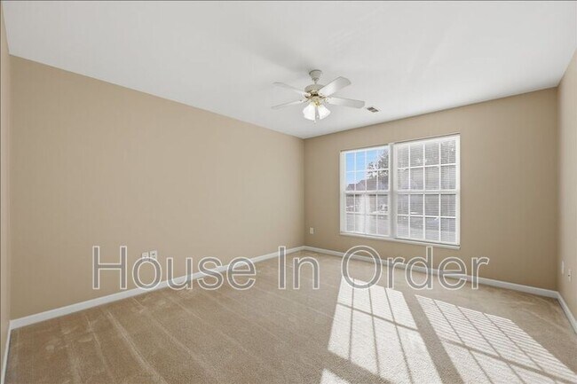 Building Photo - 48 Ridgestone Cir