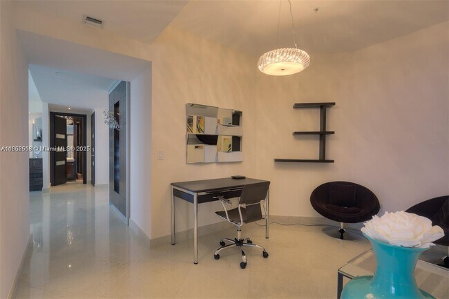Building Photo - 18101 Collins Ave