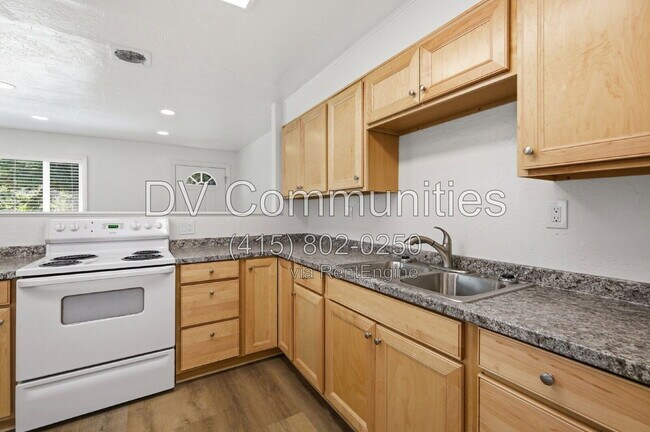 Building Photo - 47803 Harris St