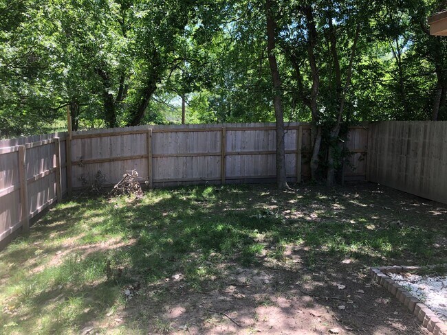 Building Photo - 3702EL