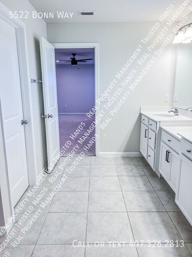 Building Photo - 5522 Bonn Way