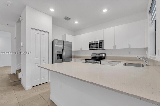Building Photo - 12871 SW 233rd Terrace