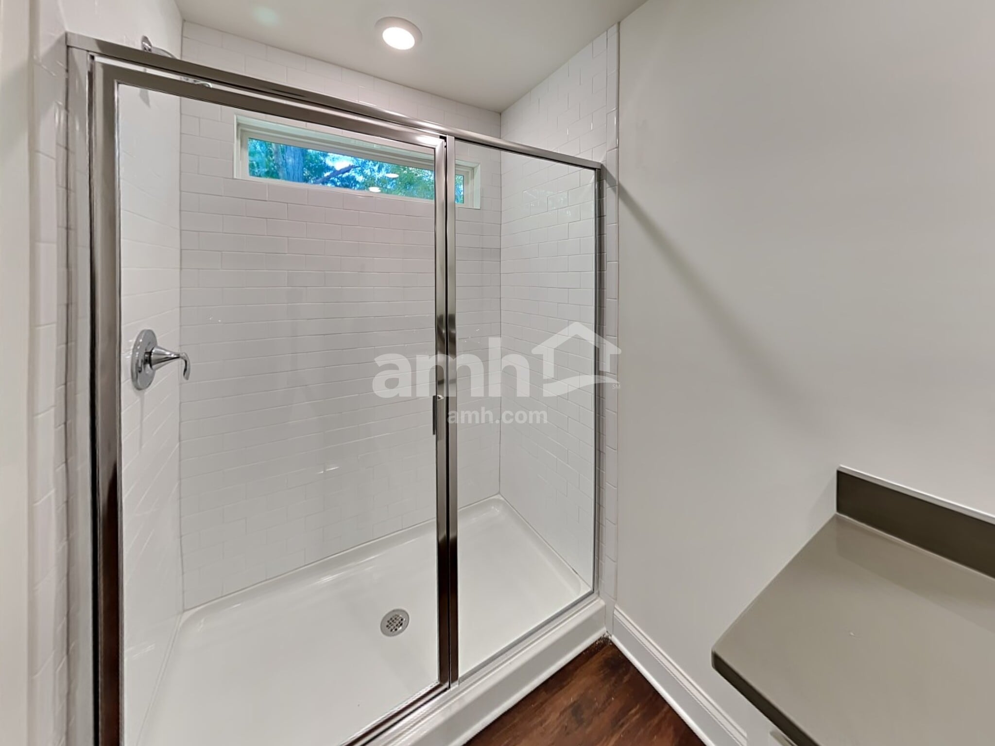 Building Photo - 2062 Windsor Park Ave