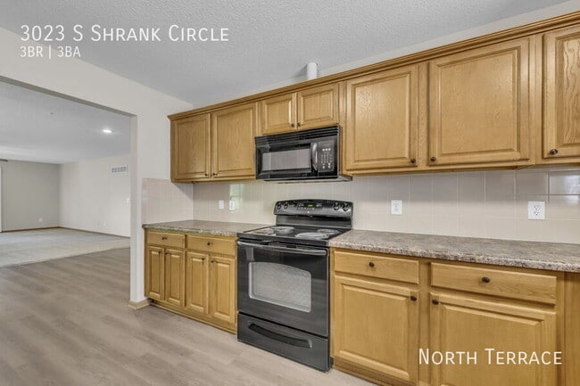 Building Photo - 3023 S Shrank Rd