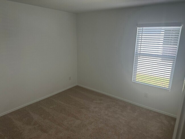 Building Photo - 3420 Flicker Ln