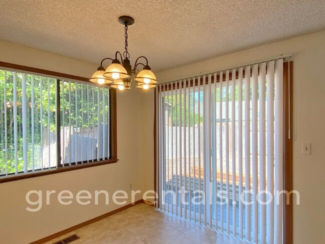 Building Photo - Coming Soon! 3BR 1.75BA Rambler in Olympia...