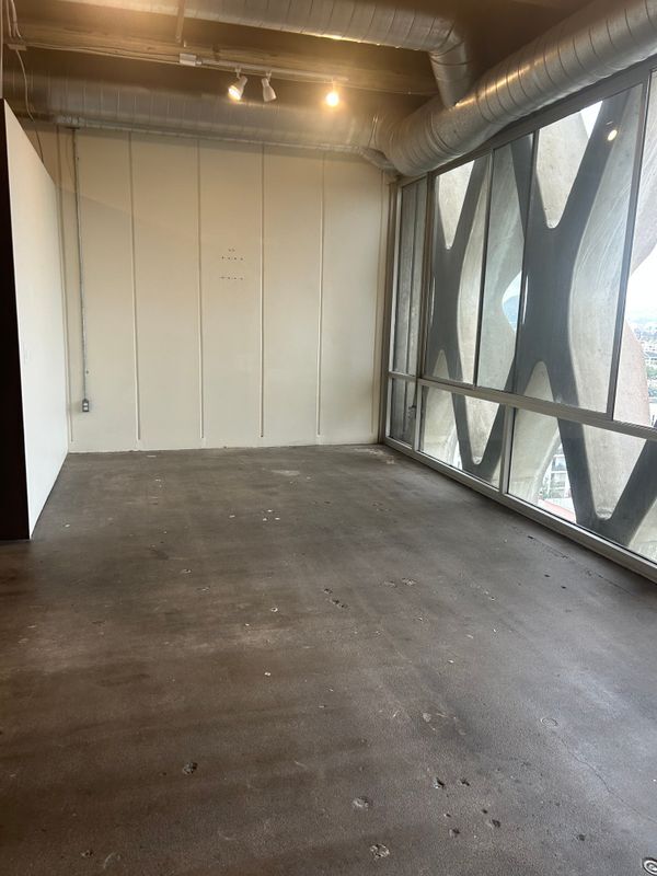 Building Photo - 2404 Wilshire Blvd