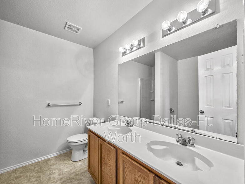 Building Photo - 4012 Country Ln