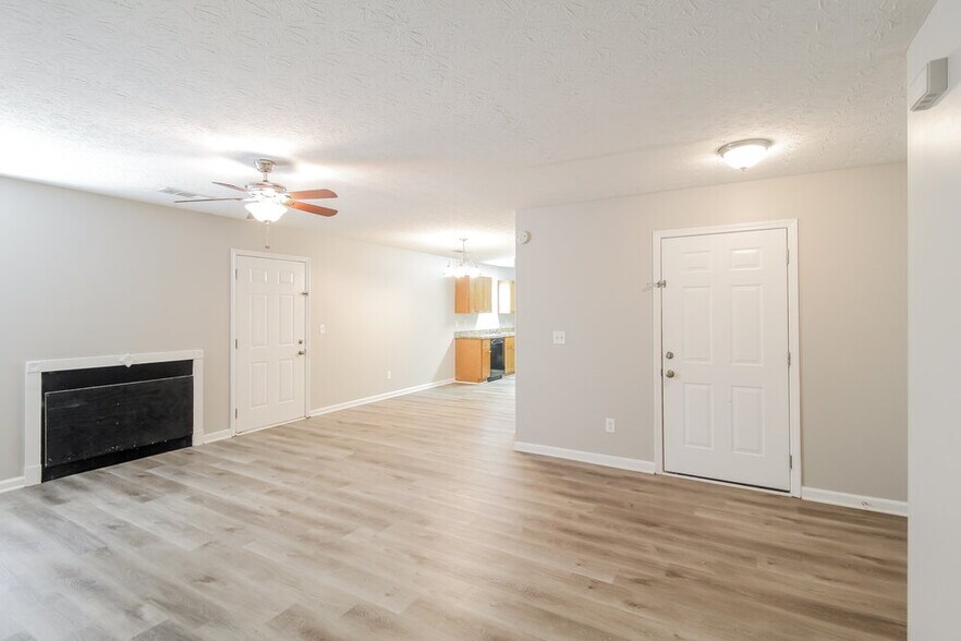 Building Photo - 160 Avery Dr