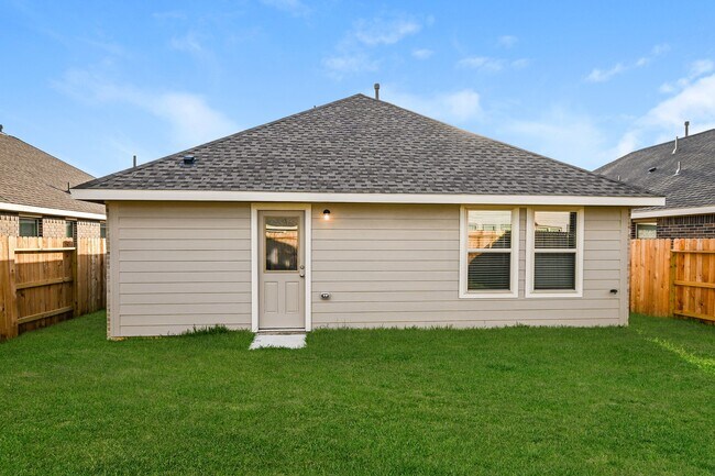 Building Photo - 18446 Summit Ranch Dr