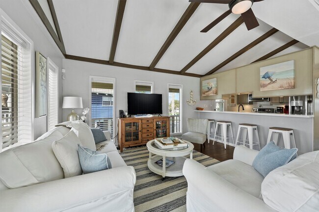 Building Photo - 16603 Jamaica Cove Rd