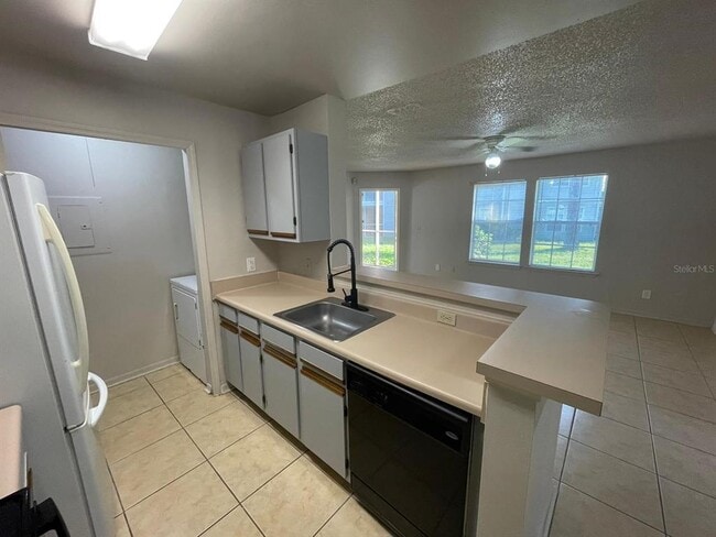 Building Photo - 6100 Westgate Dr