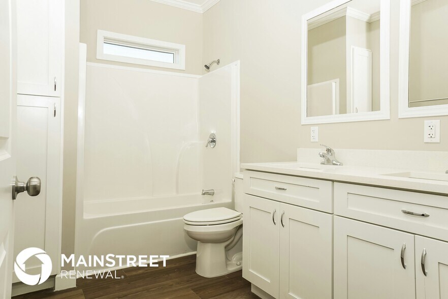 Building Photo - 12311 Tangier St