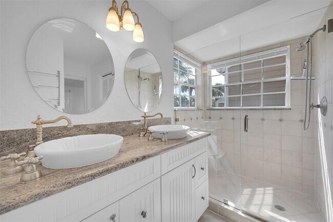 Building Photo - 5307 Buckhead Cir