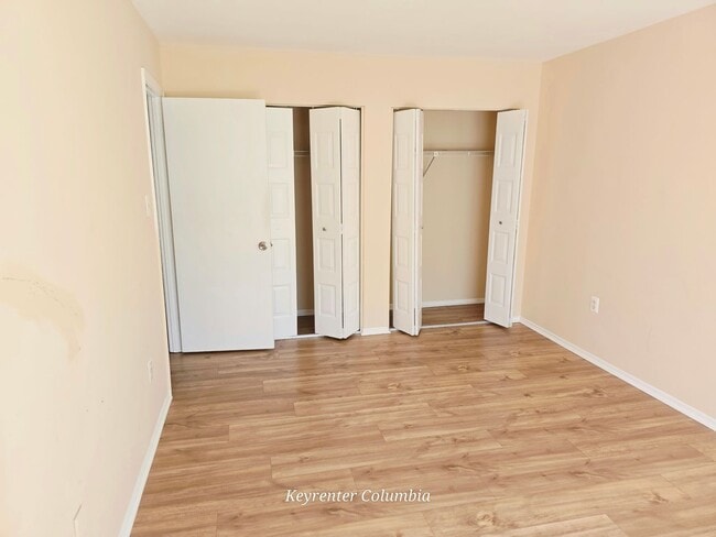 Building Photo - Beautiful 3BR Townhome in Burtonsville | Garage, Deck & Community Amenities