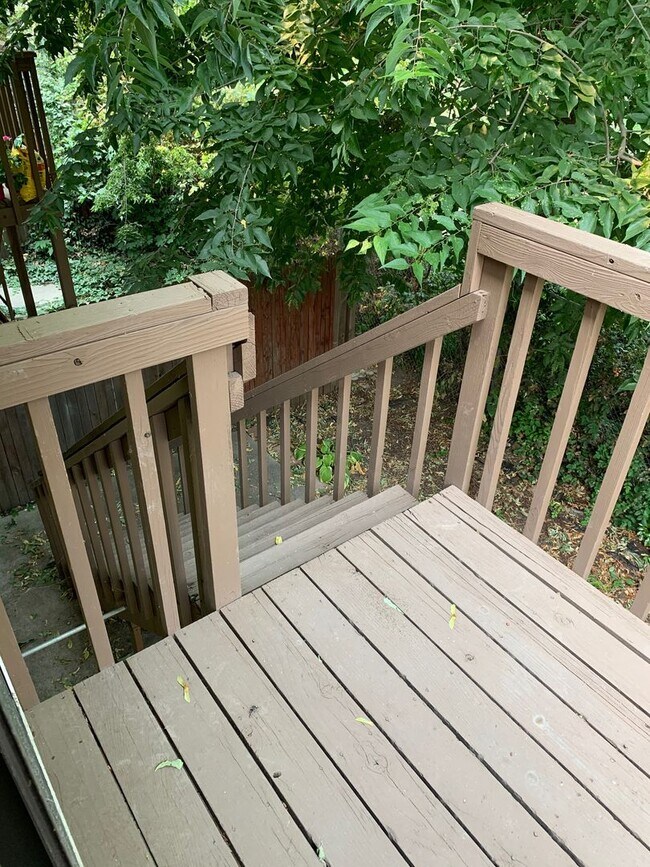 Building Photo - $1,695 / month ? WINTER SPECIAL! ? $300 OF...