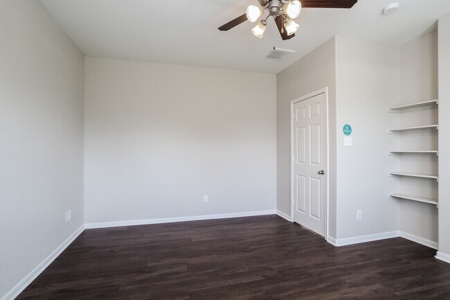 Building Photo - 17914 Seco Creek Ln