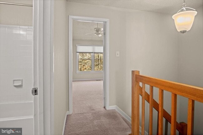 Building Photo - 1602 Oak Spring Way