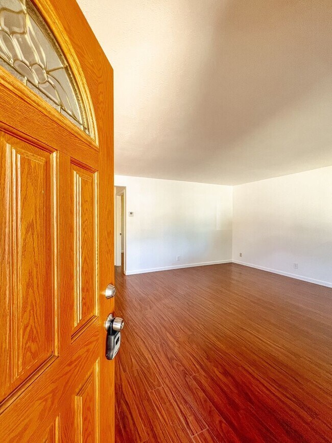 Building Photo - Charming 3-Bedroom Home in Napa’s Sought-A...