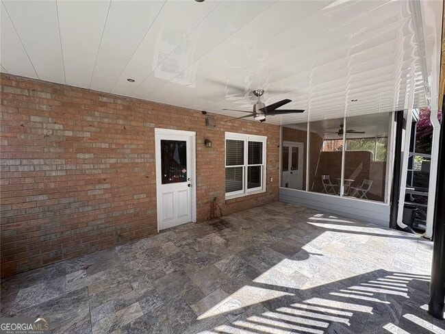 Building Photo - 2785 Shoemaker Ln