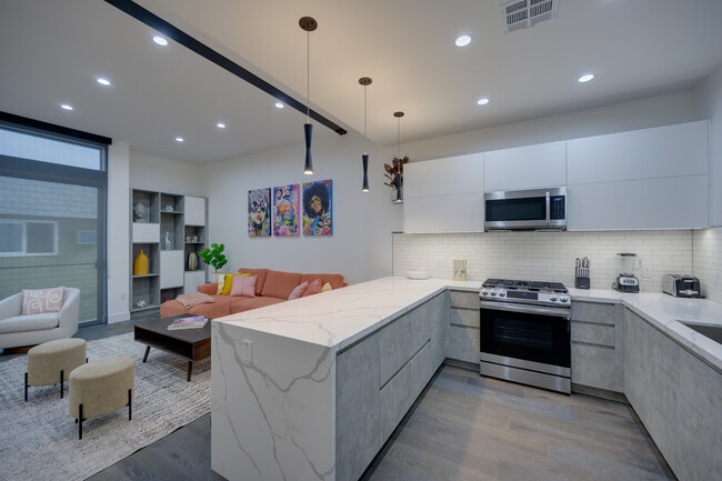 Building Photo - 4422 Riley Dr