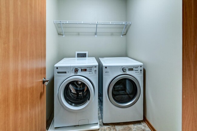 2nd floor laundry with storage - 4874 Innovation Dr