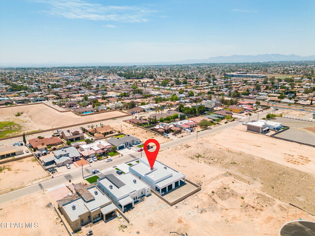 Building Photo - 11337 Ardelle Ave