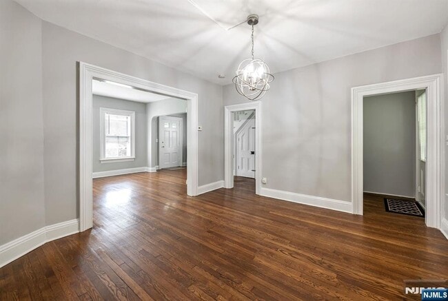 Building Photo - 68 Wyckoff Ave