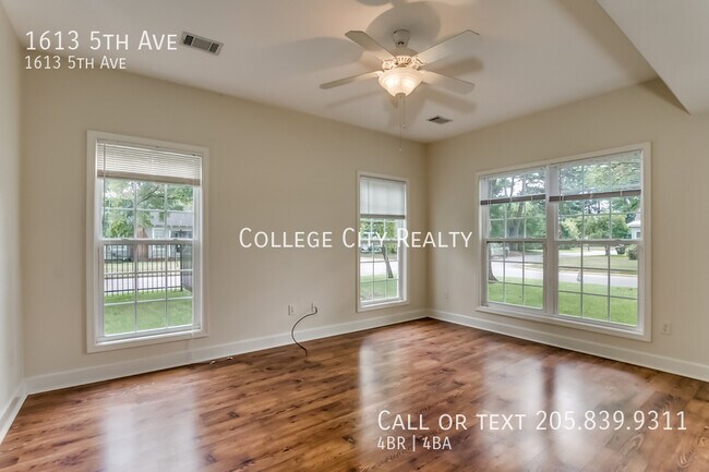 Building Photo - 1613 5th Ave