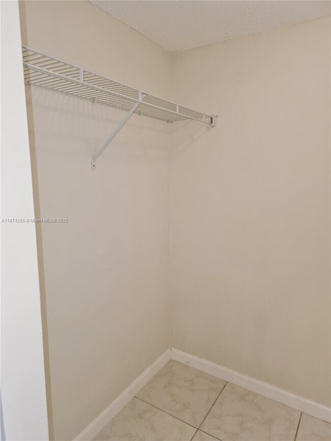 Building Photo - 4140 NW 44th Ave