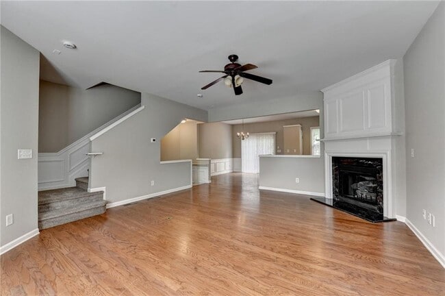 Building Photo - 4021 Edgecomb Dr