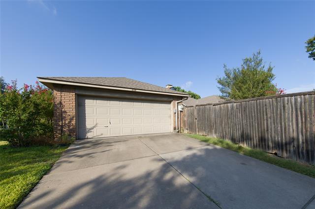 Building Photo - 2119 Antibes Dr