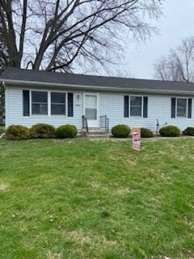 Building Photo - 208 S. Spring St.