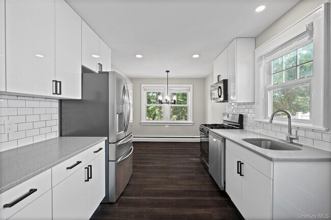 Building Photo - 305 Columbus Ave