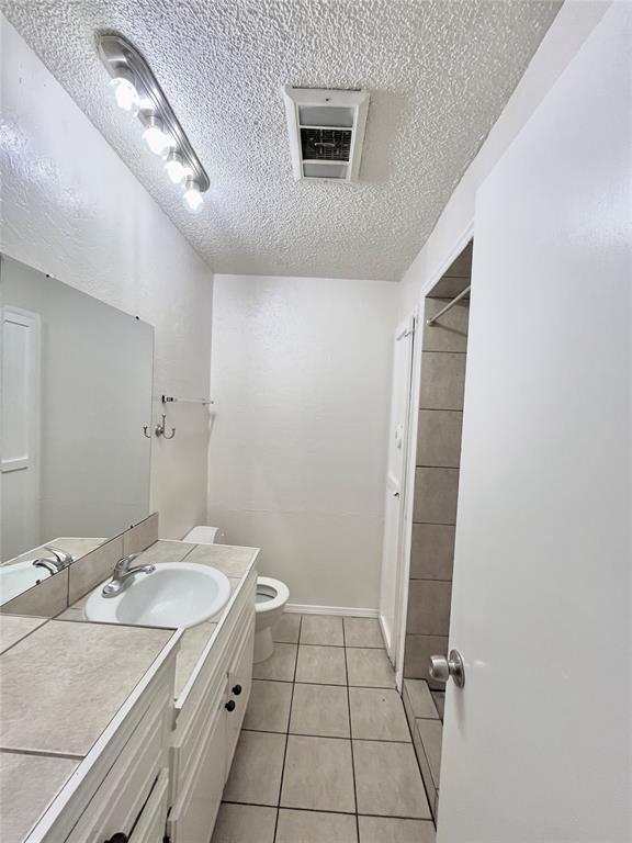 Building Photo - 905 Aspen Ct