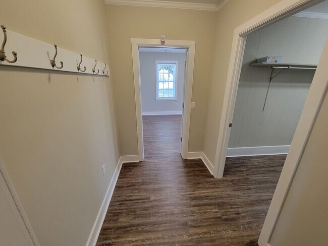 Building Photo - 4137 US-301