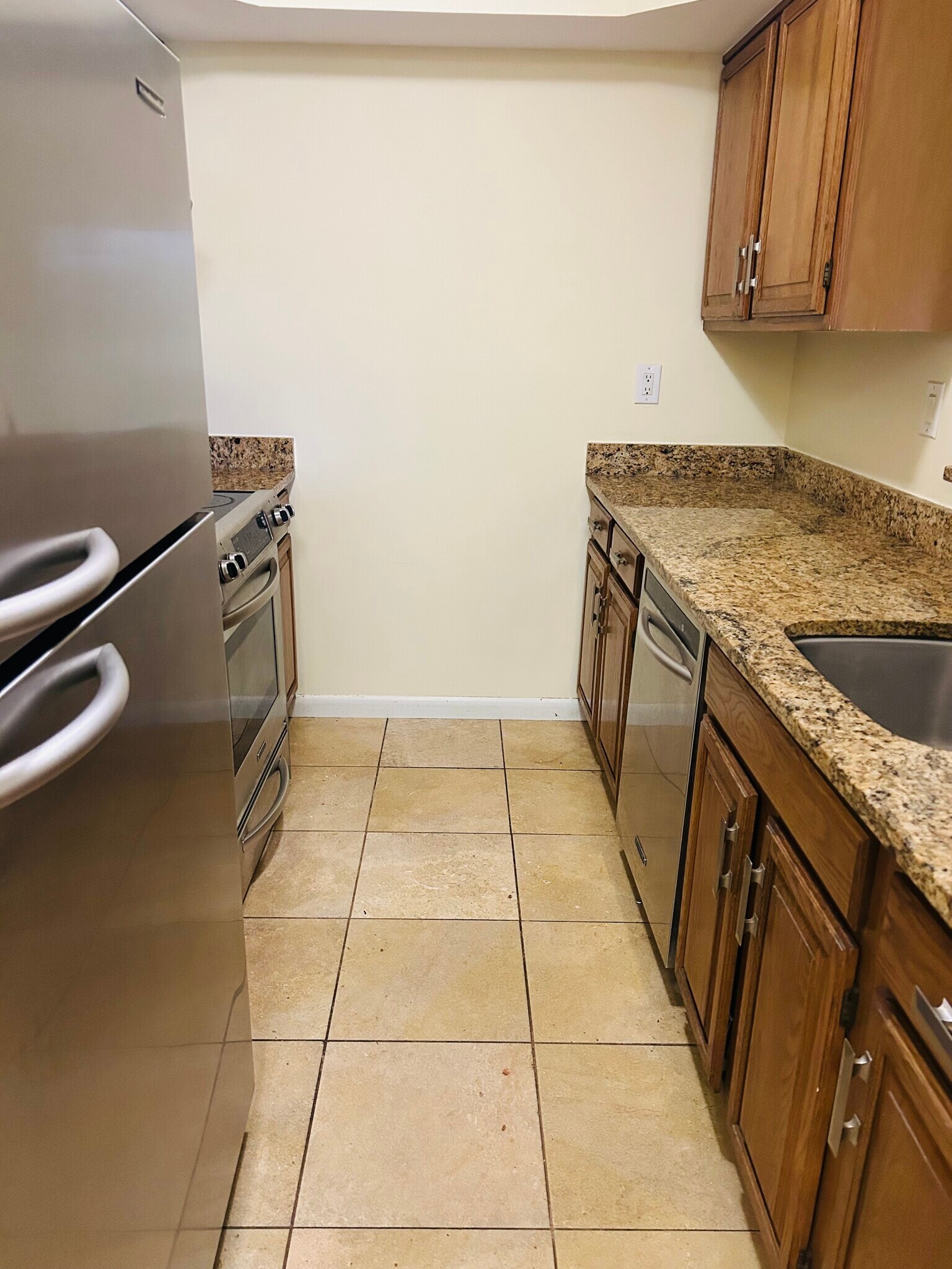 Building Photo - 1914 Aspen Dr