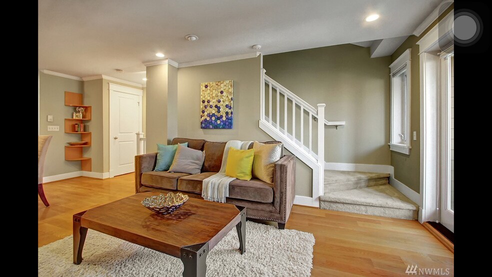 Building Photo - 108 17th Ave