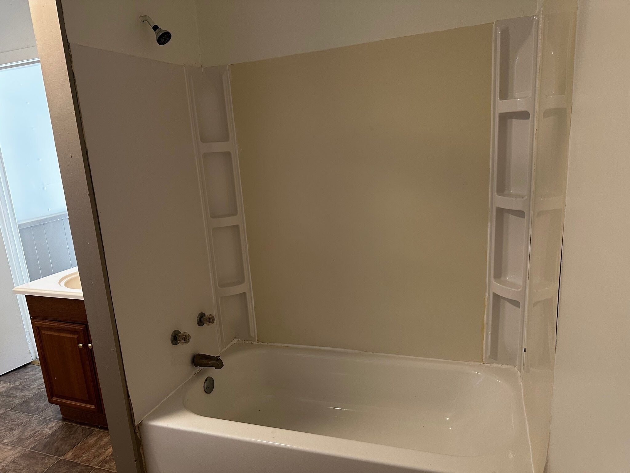 Building Photo - 983 Laura Mae Dr