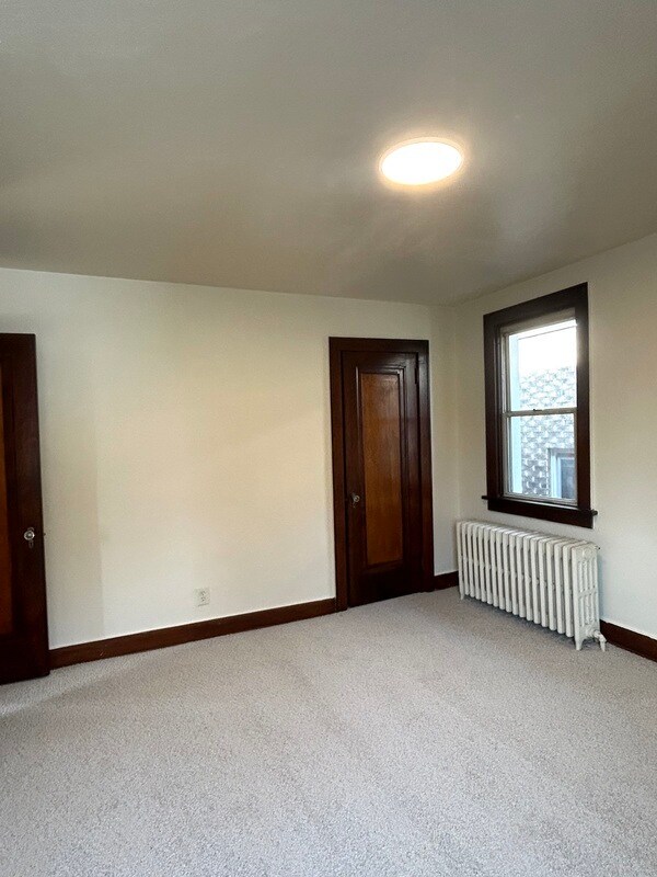 Building Photo - 114 Augusta St