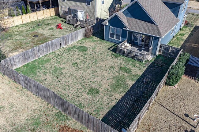 Building Photo - 442 SW Glover St